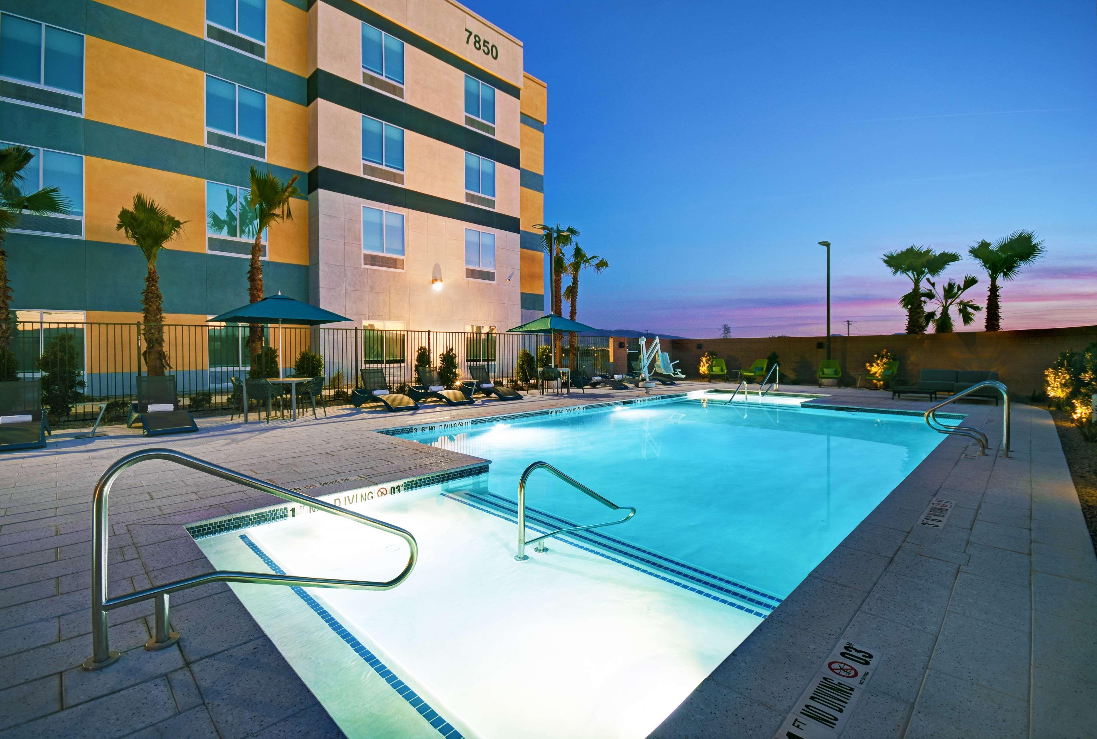 Hampton Inn Las Vegas Strip South, Nv 89123 Экстерьер фото