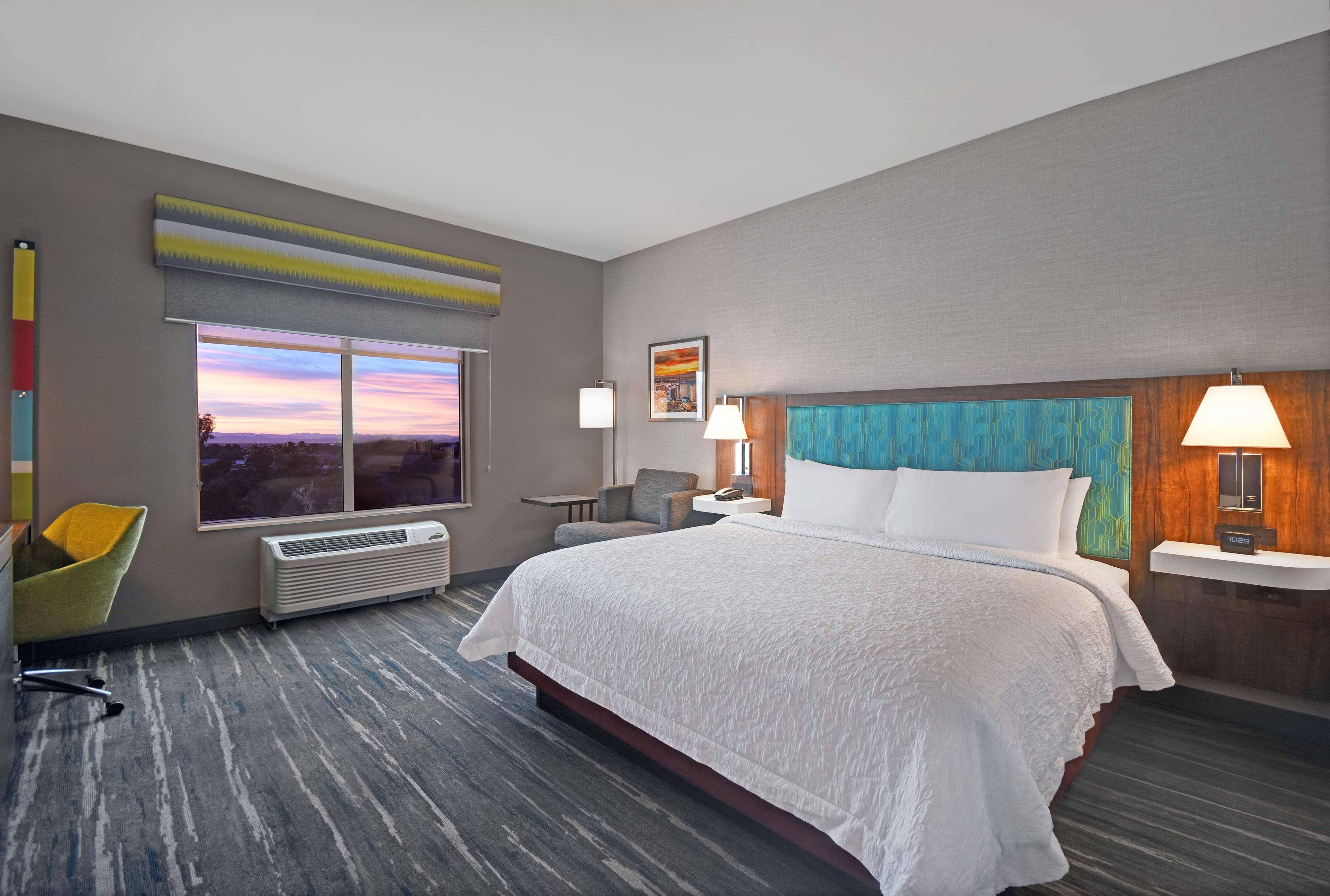 Hampton Inn Las Vegas Strip South, Nv 89123 Экстерьер фото