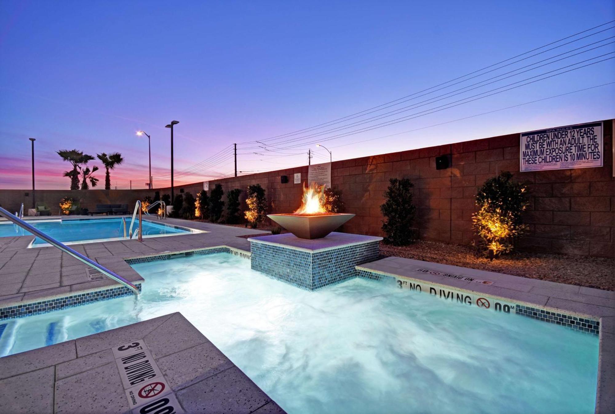 Hampton Inn Las Vegas Strip South, Nv 89123 Экстерьер фото